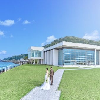 \ガーデン&大階段/光溢れるチャペル入場体験×フレンチ試食
