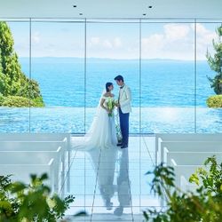 会場イチオシ『チャペル重視の花嫁さま』ガラス張りの透明感溢れる挙式体験