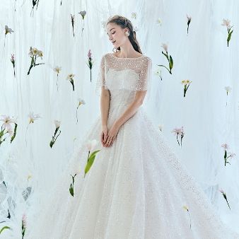 【憧れ花嫁体験】3000着の最旬ドレスから選ぶ試着×フォト体験