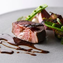 会場イチオシ【料理重視の方へ】気品あふれるホテル空間×絶品フルコース体験