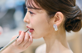 結婚式でマツエクを付けたい人必見♡いつ?何本がいい?徹底解説*のアイキャッチ画像