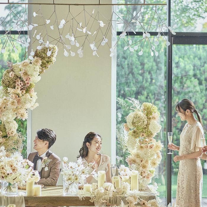 〈160万特典♪選べる10万gift〉ドレス×森と光の挙式&美食4万円分体験