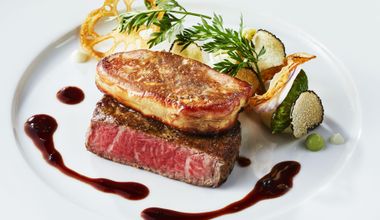 家族・少人数婚《6名54万円~20名94.8万円》光と緑に囲まれた邸宅|大切な人達と会話を楽しみ想いを込めたアットホームプラン