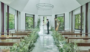 【27年5~8月挙式の方】ご親族からご友人までの大人数も◎新緑に包まれる早割プラン/2着目ドレス特典付