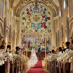 【WeddingNews限定】\ドレス2着プレゼント★*/憧れ大聖堂&Party体験×3万円試食