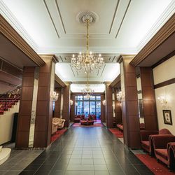 【平日のゆったり贅沢見学】全館じっくり貸切×ミシュラン特選ランチ◆ドレス紹介&安心相談会