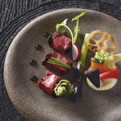 シェフ厳選特別コース無料試食×衣装特典◆新春BIGフェア◆