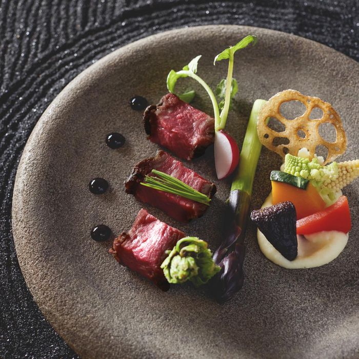 シェフ厳選特別コース無料試食×衣装特典◆新春BIGフェア◆