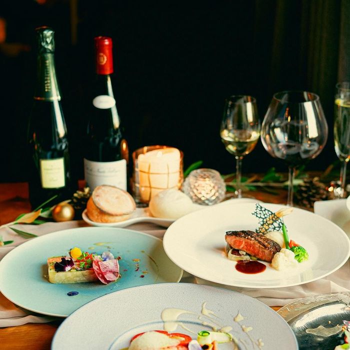 【アットホームが魅力♪】ゲストと近い距離のレストランWフェア