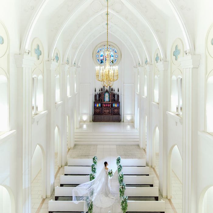 ◆大聖堂&邸宅を貸切体験◆黒毛和牛&あわび6品コース試食