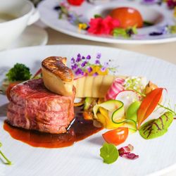 【8月限定★ギフト券3万&150万特典】黒毛和牛&オマール試食