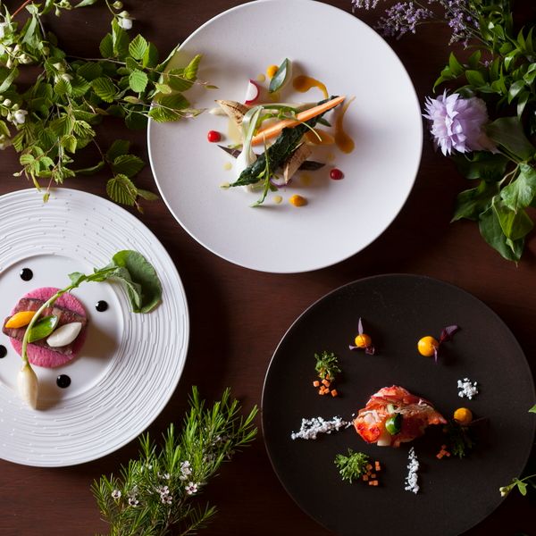 残3枠【新春三連休*お料理重視の方に】厳選和牛フィレ&オマール海老コース試食×1.5万円ブッフェランチご招待