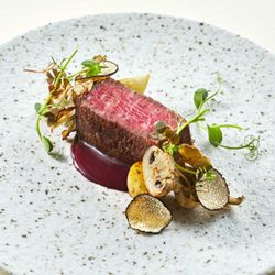 【平日限定】料理1ランクUP分プレゼント♪海見え会場&ドレス見学