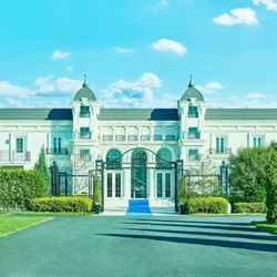 【お盆限定】森の大聖堂×ガーデン付邸宅×ドレス特典×豪華試食