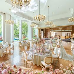 \平日*WeddingNews限定!最大100万円特典/【1件目来館でドレス20万&宿泊1部屋】平日にゆっくり全館見学◎絶品2万円試食×挙式×ドレスALL体験♪