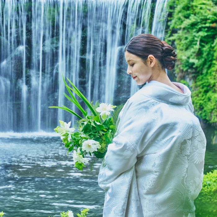 《和婚検討の方必見》本格神殿&1万坪の庭園臨む絶景会場×伝統ローストビーフ&メディアでも話題!ホテル人気ブランドのスイーツ食べ比べ体験