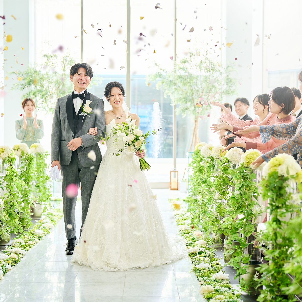 アルカーサルアヴィオ(ALCAZAR AVVIO)の公式写真1枚目