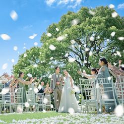 大阪で叶う森のリゾート◆最大150万特典*絶品4万試食×緑と光の感動挙式