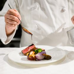 至高の逸品試食|文化財×ガーデンで叶える大人婚×25大特典付き