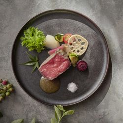 【料理重視の方に大好評】特選牛や真鯛の贅沢試食&自然光*緑溢れるチャペル◇大人のおもてなしWD体験
