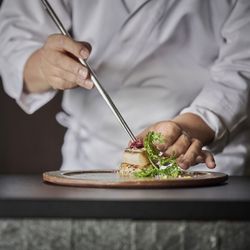 \オリコン顧客満足度 料理 1位/鶴岡八幡宮ツアー×豪華3万円和牛試食
