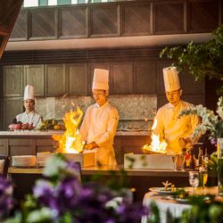 ★火曜日1組限定★豪華試食×衣装無料×天空チャペル体験