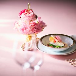 大阪城一望スカイチャペル×スイート宿泊×フルコース試食