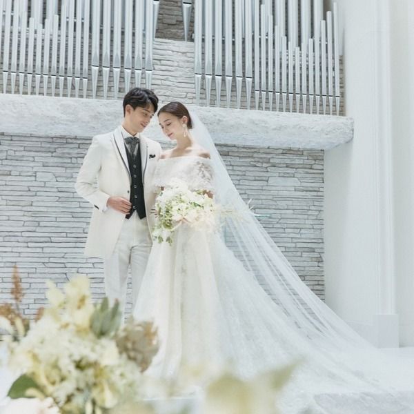 \10名57万/大聖堂×美食でもてなす大人ウエディング