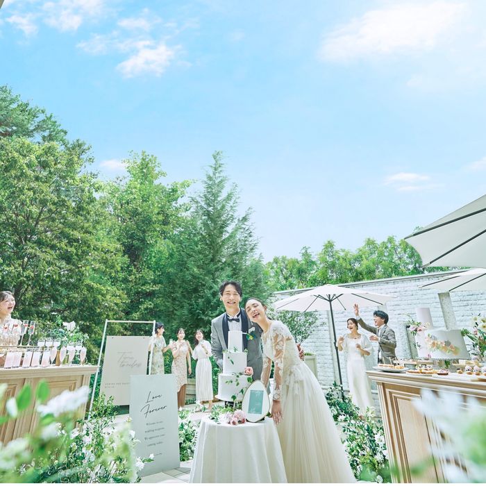 残▲7月×3連休last*BIG【最大140万ご優待付】青×白*ドレス映える大聖堂&絶品4万コース試食