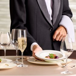 【平日開催】国産牛サーロイン試食×チャペル&会場見学×相談会