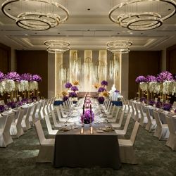 【2組様限定】最上階ラウンジで味わうオークラ牛ハーフコース×豪華2つチャペル&コーディネート会場見学(最終日)