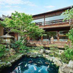 【月一度の特別開催】偉人が愛した名庭での前撮り体験×四百八十年の伝統美食を味わう一日一組の本格和婚