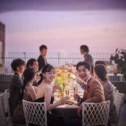 ≪2部制結婚式≫希少眺望を1日貸切*天空体験フェア★昼夜で楽しむ贅沢ウェディング!大空に放つ圧巻のバルーンリリース演出×天井高13mに浮かぶロマンチックなスカイランタン演出を堪能