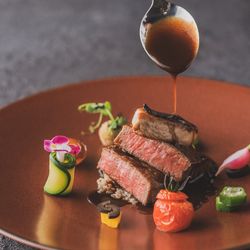 【ワールドレストランアワード獲得】熟成黒毛和牛×トリュフ試食
