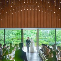 花嫁憧れ木と光の感動チャペル体験|90万優待×ミシュラン2泊|*ウェディングニュース限定BIGフェア*TIAD2泊3日ホテルウエディングが叶うスペシャル特典有!絶品牛フィレポワレ等無料ご試食付