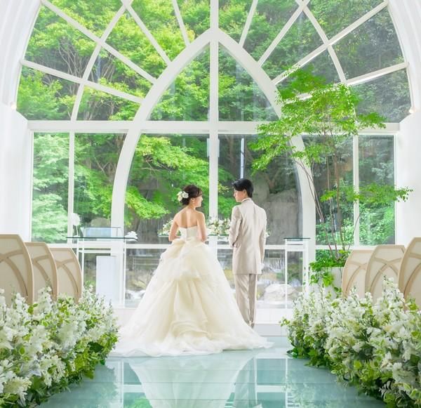 【憧れの花嫁体験♪】豪華黒毛和牛試食&チャペル挙式&新作ドレス&華やか演出