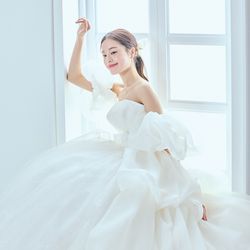 【ドレスこだわり花嫁必見】1組限定★最新ドレス試着フェア★ホテルビュッフェ付♪