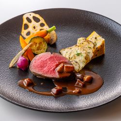 残1【8月BIG】ギフト券8千・東京駅前撮特典×ブッフェ試食