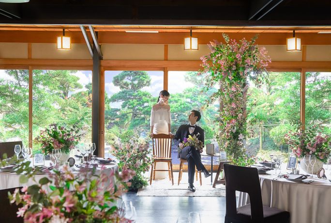 THE GARDEN DINING 弓絃葉のカバー写真