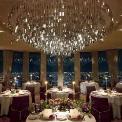【記憶に残る料理×地上200m絶景】夜景とともに味わう大人婚