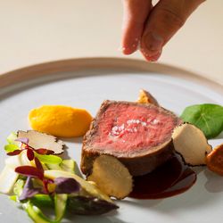 \満足度98%/特選牛試食×チャペル挙式体験
