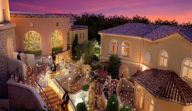 【26年9-11月】<70名185万/80名194万>美食の秋×貸切*フランス大聖堂&料理&美容&ドレス2着など全部込プラン