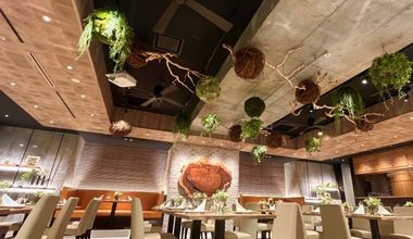 〈30名90万円〉◆豪華フルコース×ドレス×司会×ヘアメイクなど特典充実◆