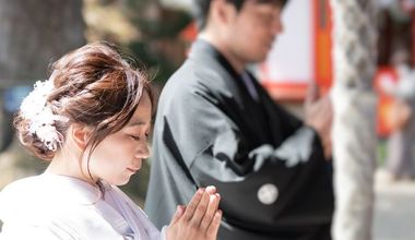 【四季折々の花と緑に囲まれたロケフォト】和装フォトウエディングプラン