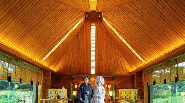 【軽井沢 神前式相談フェア】水辺の独立型神殿でリゾート和婚