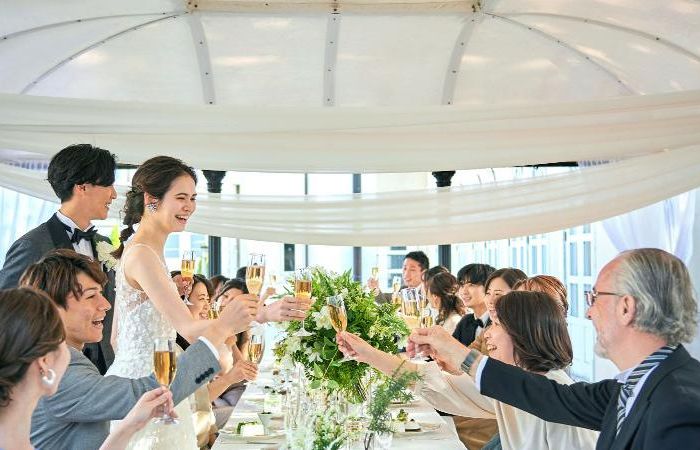 【家族での挙式&会食なら】84万円のお得すぎプラン紹介フェア