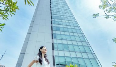 2027年4~5月春婚《70名 287万円》全天候型タワーウエディングで気候や花粉も気にならない結婚式