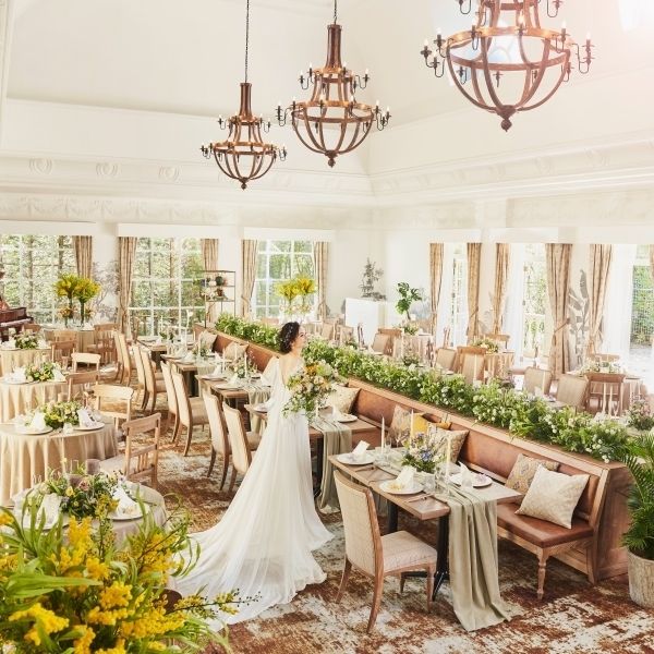 【PREMIUM*Xmasフェア】大聖堂×煌めくステンドグラス×美食体験