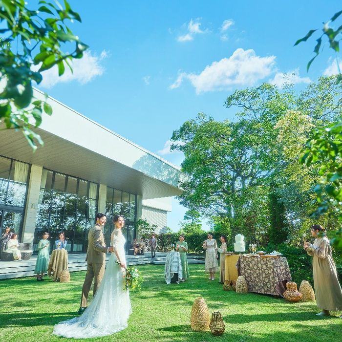 \最大150万特典+夢の国チケ贈呈/光×緑×水溢れる感動チャペル×貸切ガーデン体験&豪華試食つき