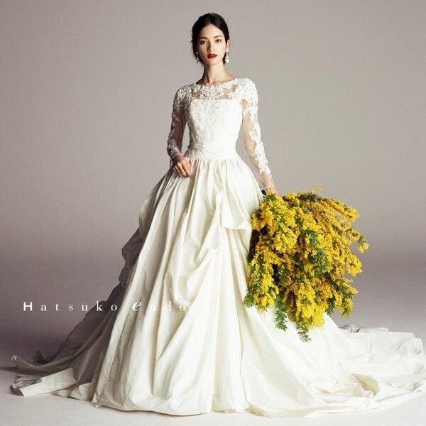 【ハツコエンドウ】見て触れて実感!人気ドレス試着&会場見学♪